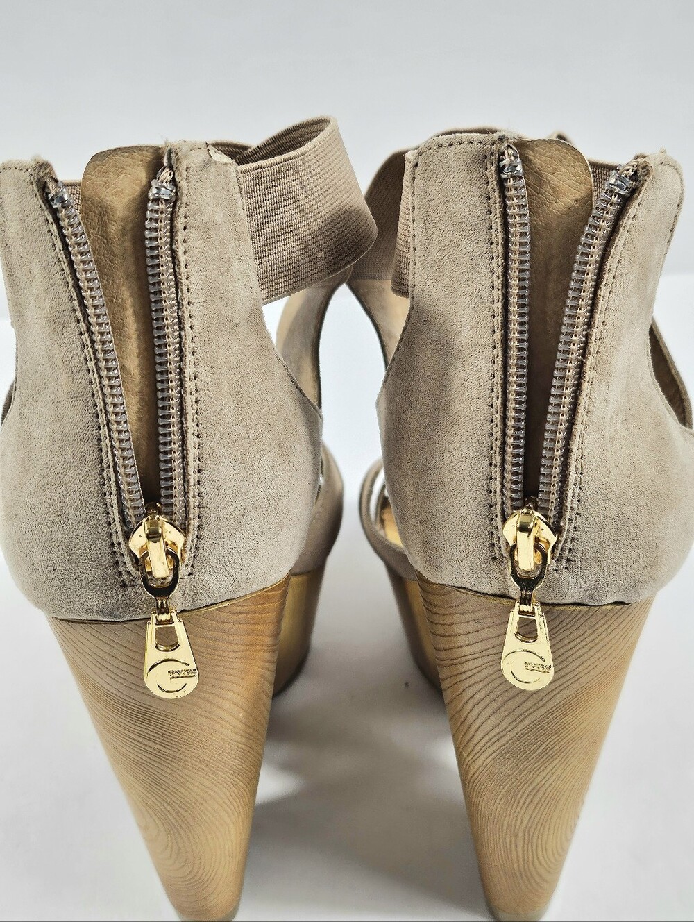 G By Guess Sirrah Beige Taupe Faux Suede Cross Strap Woodgrain Platform Sandal - Picture 10 of 16